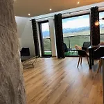 Lakris Apartment Gron