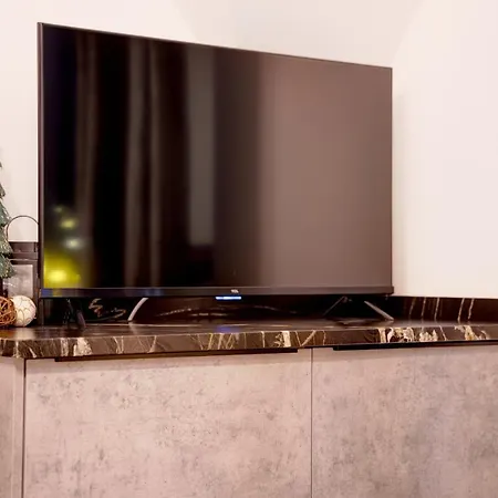 Apartament Lakris *