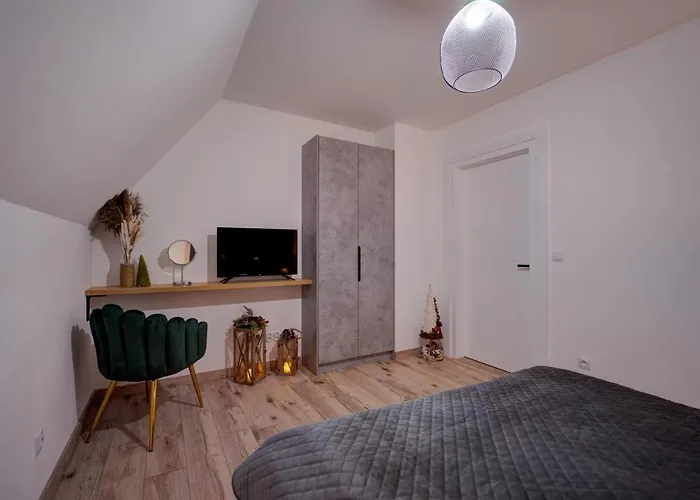 Lakris דירה Groń